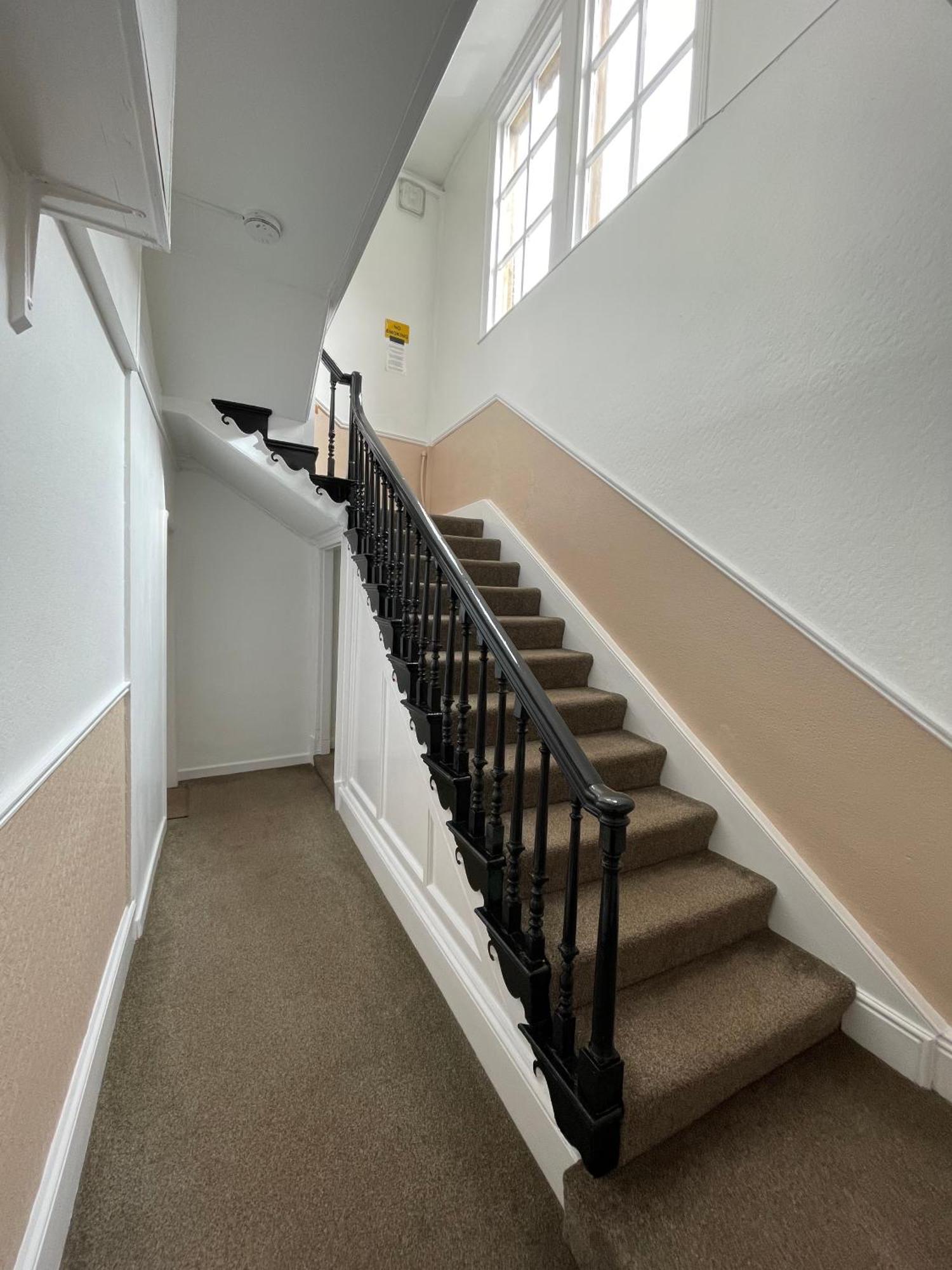 Stay In Yeovil Town Centre, Large 2 Bd Apt With Parking, Sleeps 4 Exteriér fotografie